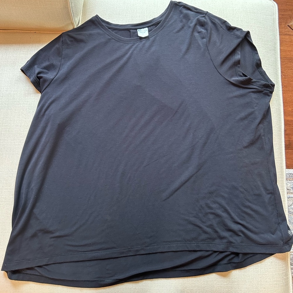 Athleta Black With Ease Tee
